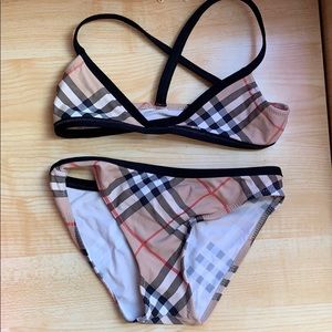 Girl’s swim suit